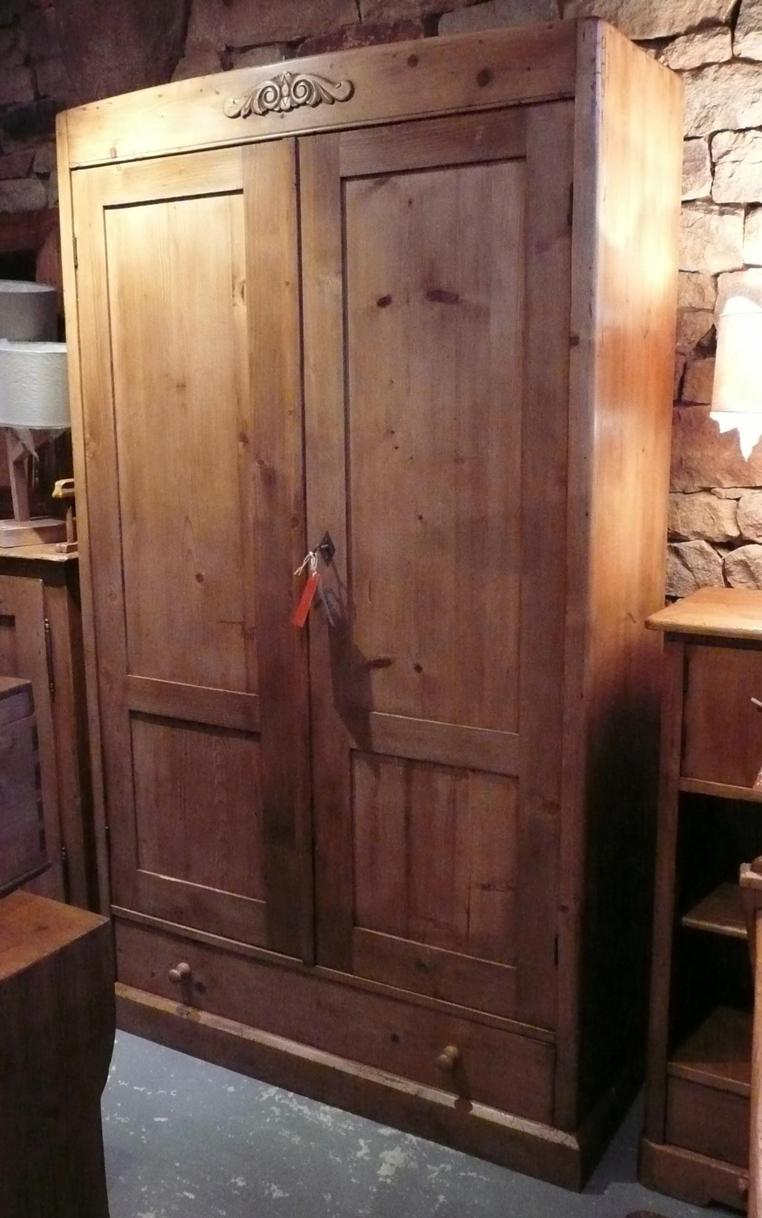 porte d armoire ancienne armoire ancienne en pin 2 portes 1 tiroir int 233 gralement porte d armoire ancienne armoire ancienne en pin 2 portes 1 tiroir int 233 gralement