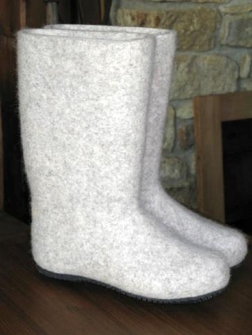 Bottes FINLANDAISES en feutre de laine de mouton avec semelle caoutchouc